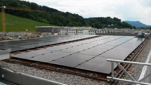  Switzerland: PVT System Output Reaches 330 kWhth/m² on Top of 163 kWhel/m²