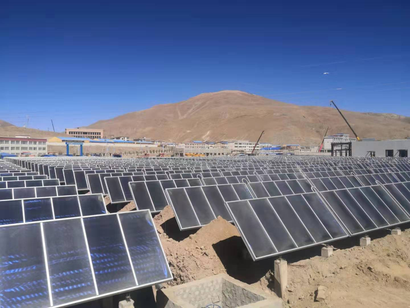 Saga in Tibet tests solar heating in public buildings