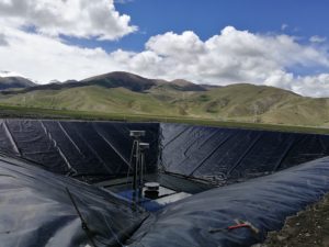 Improved design for giga-size pit heat storage