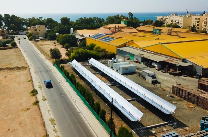  Proven reliability of concentrating collectors in coastal and dusty conditions